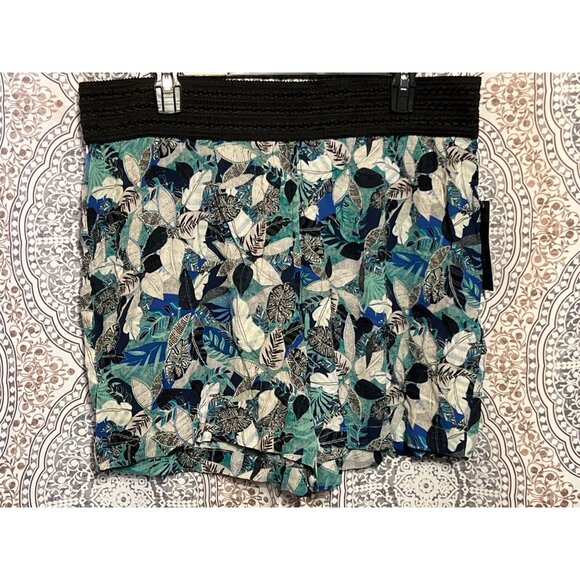 Robert Louis XL Womens Leaf Print Casual Shorts Green/Black - Picture 1 of 8